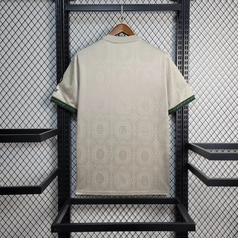 Bayern München 2025 "Oktoberfest" -erikoispainospaita