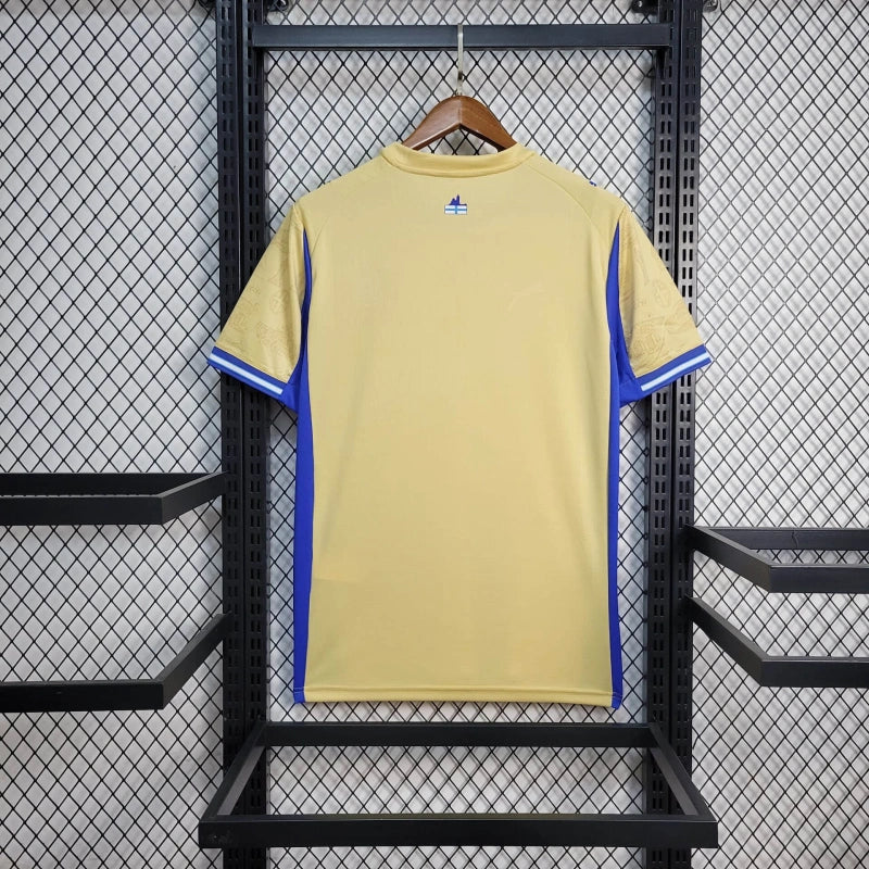 Olympique Marseillen kolmas pelipaita 2025