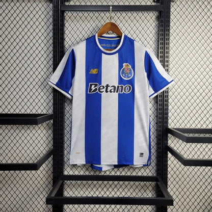 Domácí dres FC Porto 2025