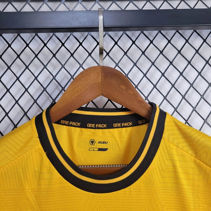 Domácí dres Wolverhampton Wanderers 2024