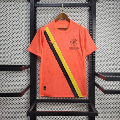 Čtvrtý dres Manchester City 2025