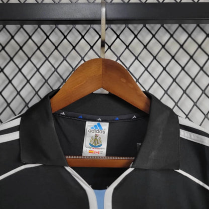 Domácí dres Newcastle United 2001