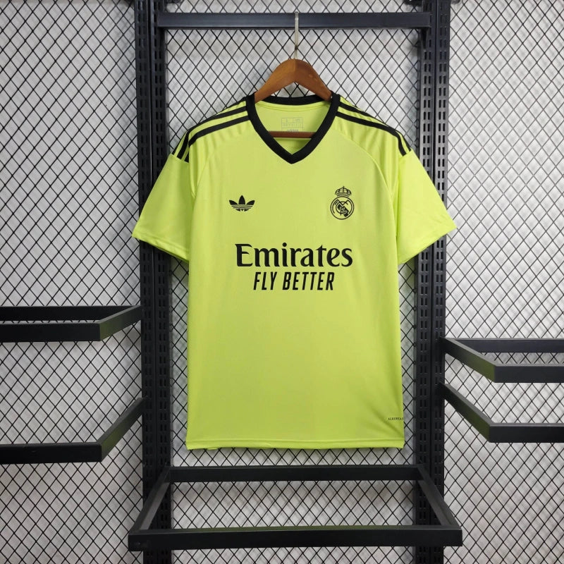 Camisa de goleiro do Real Madrid 2024