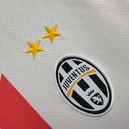 Camisa visitante da Juventus 2010