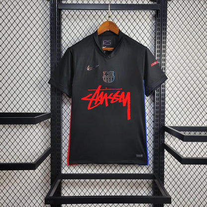 Limitovaná edice dresu FC Barcelona 2025 „Stüssy”