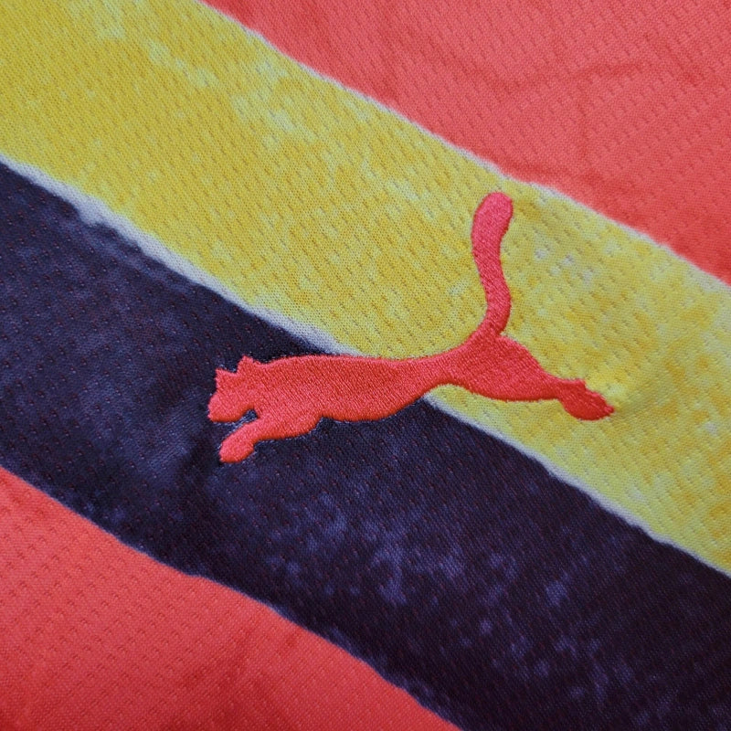 Čtvrtý dres Manchester City 2025