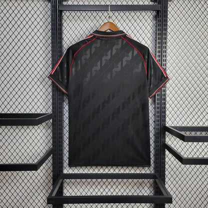 Koszulka Manchester United 2025 „Retro” z limitowanej edycji