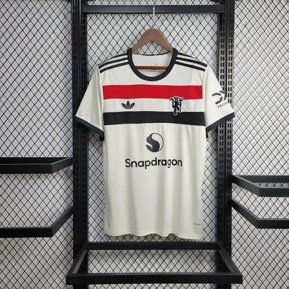 Koszulka trzecia Manchester United 2024