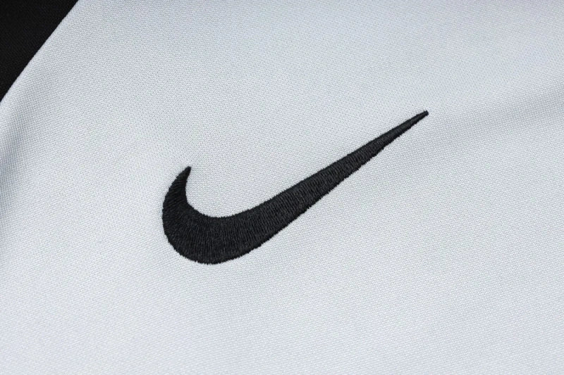 FC Barcelona 2023 harjoitusverkkari