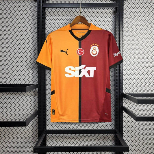 Domácí dres Galatasaray 2024