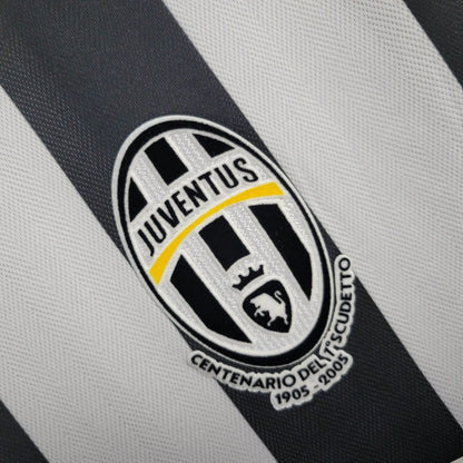 Camisa titular da Juventus 2005