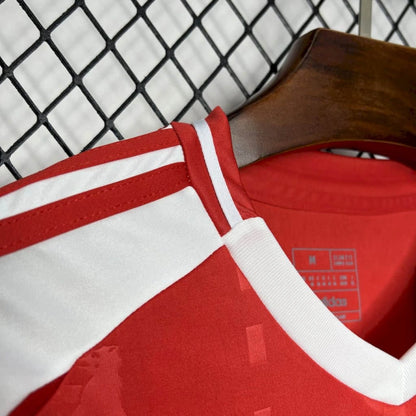 Camisa titular do Union Berlin 2024