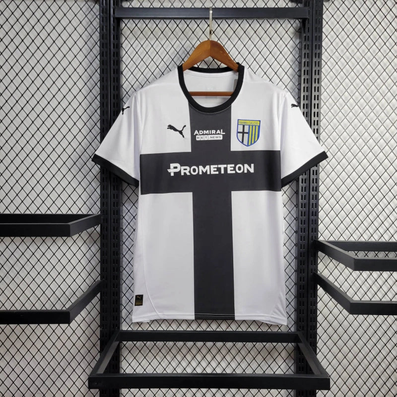 Domácí dres Parma Calcio 2024